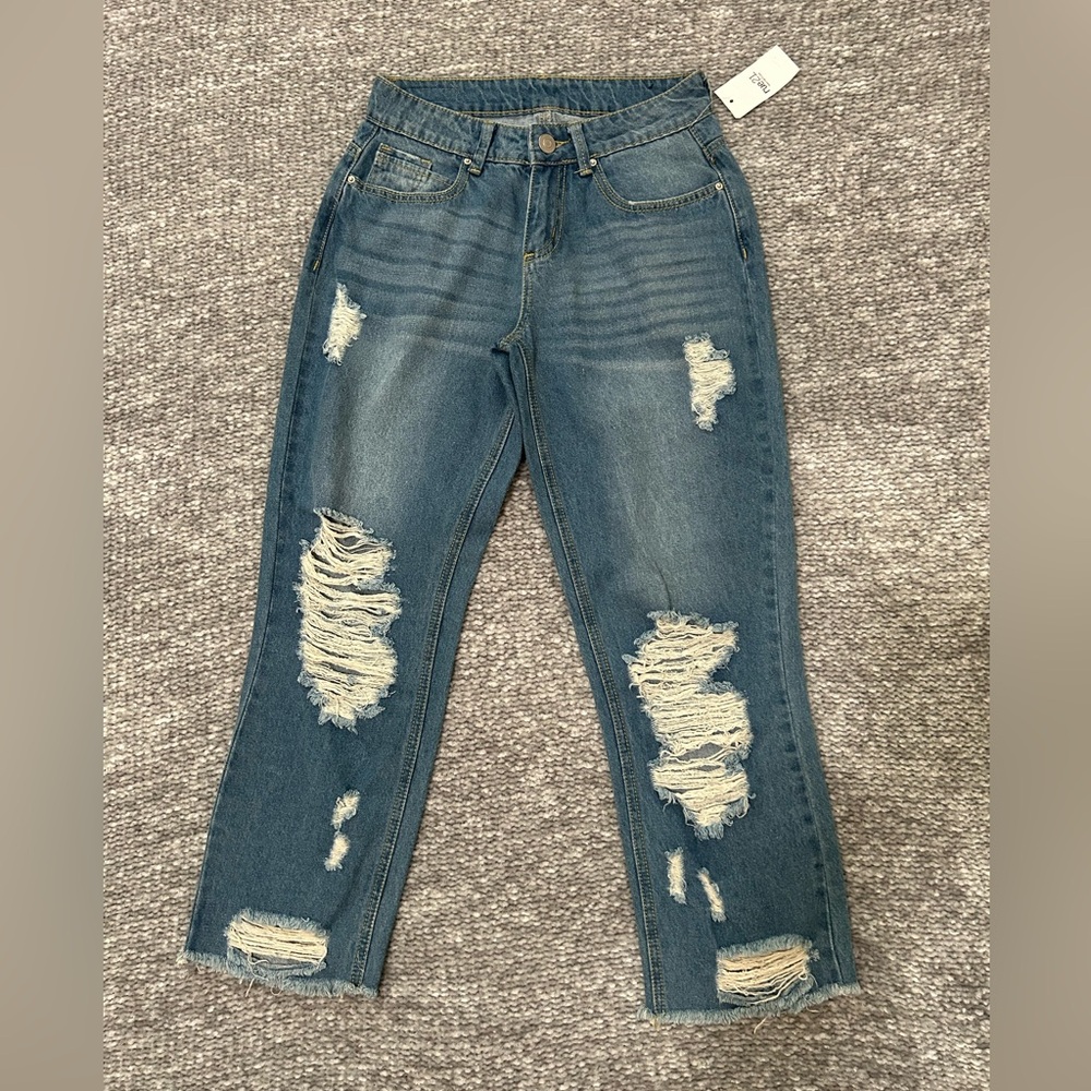 Women’s cropped mom jeans NWT